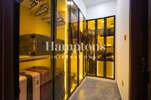 Villa in Nad Al Sheba 1, Nadd Al Sheba, Dubai 4 bedrooms, 474.29954396 sq.m. № 70129 - photo 7