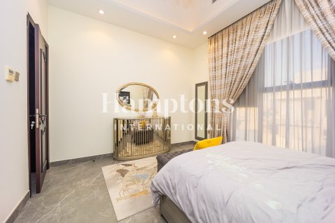 Villa in Nad Al Sheba 1, Nadd Al Sheba, Dubai 4 bedrooms, 474.29954396 sq.m. № 70129 - photo 14