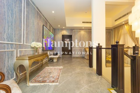 Villa in Nad Al Sheba 1, Nadd Al Sheba, Dubai 4 bedrooms, 474.29954396 sq.m. № 70129 - photo 16