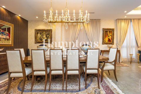 Villa in Nad Al Sheba 1, Nadd Al Sheba, Dubai 4 bedrooms, 474.29954396 sq.m. № 70129 - photo 23