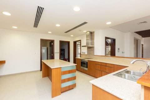 Villa en Jumeirah Islands, Dubai, 5 dormitorios, 785 m², № 105000 - foto 13