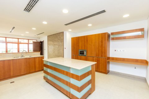 Villa en Jumeirah Islands, Dubai, 5 dormitorios, 785 m², № 105000 - foto 14