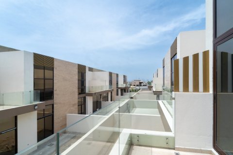 Townhouse in Wadi Al Safa 3, Dubai 4 bedrooms, 295 sq.m. № 96990 - photo 10