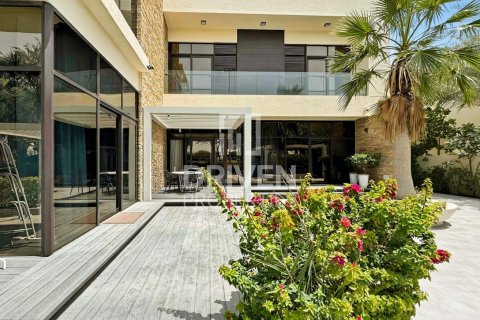 Villa in The Field, DAMAC Hills (Akoya by DAMAC), Dubai 6 bedrooms, 1222.98 sq.m. № 137158 - photo 19