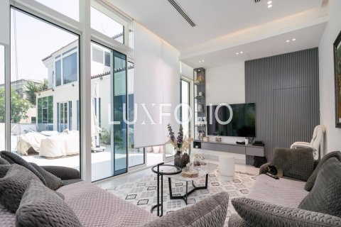 Villa en Motor City, Dubai, 5 dormitorios, 753 m², № 45980 - foto 24