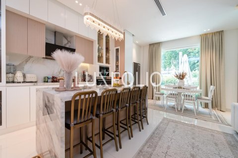 Villa en Motor City, Dubai, 5 dormitorios, 753 m², № 45980 - foto 4