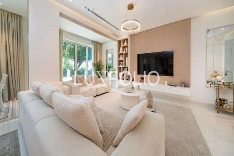 Villa en Motor City, Dubai, 5 dormitorios, 753 m², № 45980 - foto 16