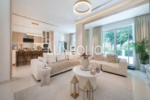 Villa en Motor City, Dubai, 5 dormitorios, 753 m², № 45980 - foto 3