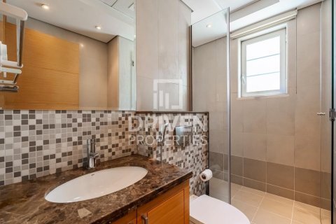 Купить виллу в Legacy, Jumeirah Park, Дубай: 4 спальни, 314м², № 64917 - фото 19