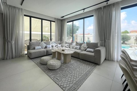Villa à Falcon City of Wonders, Dubai, 5 chambres, 814 m², № 45153 - photo 3