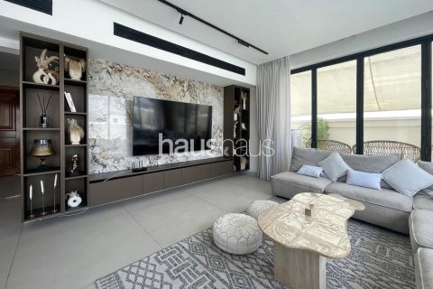 Villa à Falcon City of Wonders, Dubai, 5 chambres, 814 m², № 45153 - photo 2