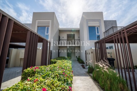 Снять в аренду квартиру в Dubai South (Dubai World Central), Дубай: 2 спальни, 150.80014960м², № 135025 - фото 2
