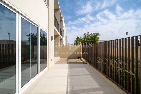 Снять в аренду квартиру в Dubai South (Dubai World Central), Дубай: 2 спальни, 150.80014960м², № 135025 - фото 24