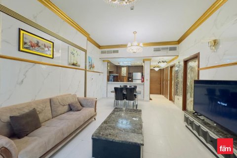 Apartment in Al Kifaf, Dubai 1 bedroom, 91.7 sq.m. № 72336 - photo 4