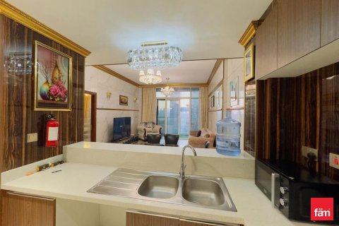 Apartment in Al Kifaf, Dubai 1 bedroom, 91.7 sq.m. № 72336 - photo 6