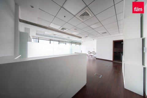 Bureau à Business Bay, Dubai, 61.4 m², № 72337 - photo 10
