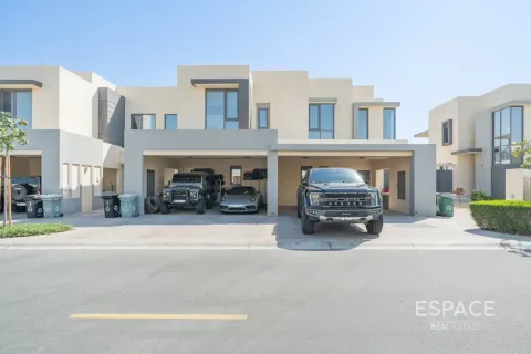 Townhouse in Dubai Hills Estate, Dubai 4 bedrooms, 229 sq.m. № 122742 - photo 4