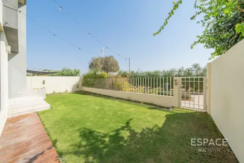 Townhouse in Dubai Hills Estate, Dubai 4 bedrooms, 229 sq.m. № 122742 - photo 3