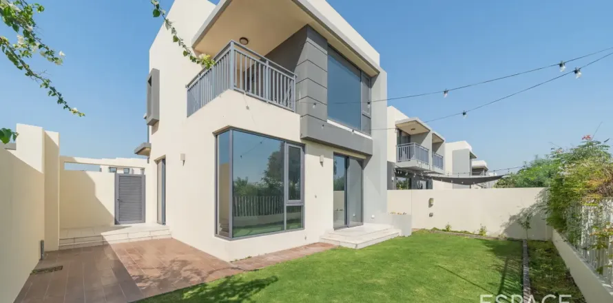 Townhouse in Dubai Hills Estate, Dubai 4 bedrooms, 229 sq.m. № 122742