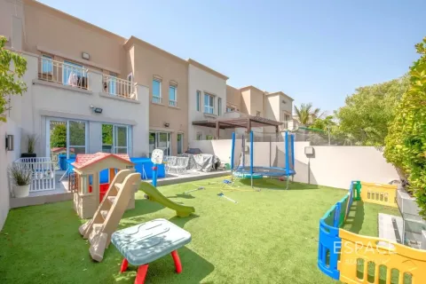 Villa in The Lakes, Dubai 3 bedrooms, 233 sq.m. № 122806