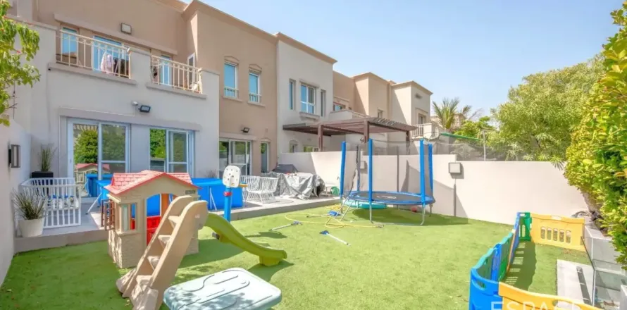 Villa in The Lakes, Dubai 3 bedrooms, 233 sq.m. № 122806