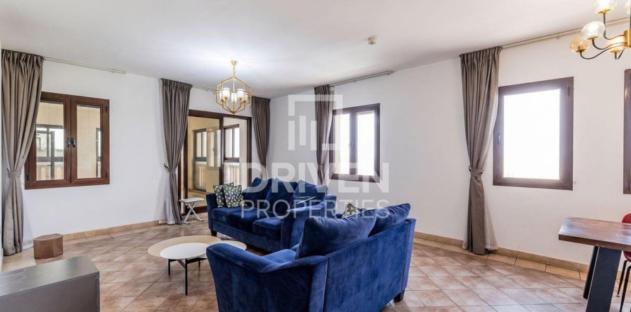 Apartment in Dubai Festival City, Dubai 2 bedrooms, 196.03 sq.m. № 129524