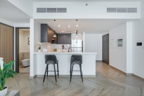 Apartamento en Al Kifaf, Dubai, 1 dormitorio, 82 m², № 61144 - foto 2