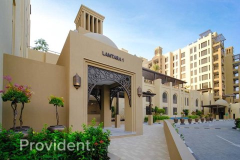 Appartement à Umm Suqeim, Dubai, 4 chambres, № 3095 - photo 1