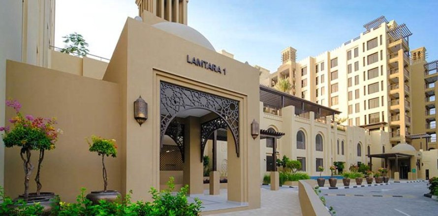 Appartement à Umm Suqeim, Dubai, 4 chambres, № 3095