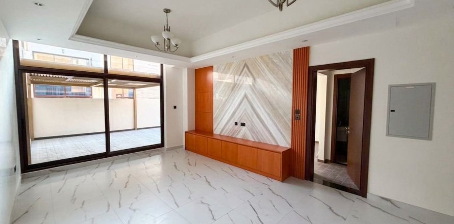 Adosado en Dubai, 3 dormitorios, 200 m², № 141636
