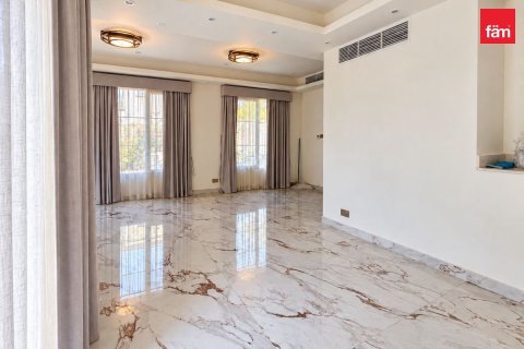 Adosado en Dubai, 2 dormitorios, 423 m², № 141640 - foto 2