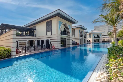 Villa in Palm Jumeirah, Dubai 4 bedrooms, 581 sq.m. № 122967 - photo 17