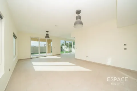 Villa à Legacy Nova Villas, Jumeirah Park, Dubai, 4 chambres, 455 m², № 122970 - photo 3