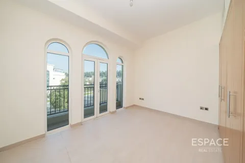 Villa à Legacy Nova Villas, Jumeirah Park, Dubai, 4 chambres, 455 m², № 122970 - photo 7