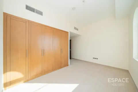 Villa à Legacy Nova Villas, Jumeirah Park, Dubai, 4 chambres, 455 m², № 122970 - photo 13