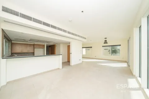 Villa à Legacy Nova Villas, Jumeirah Park, Dubai, 4 chambres, 455 m², № 122970 - photo 2