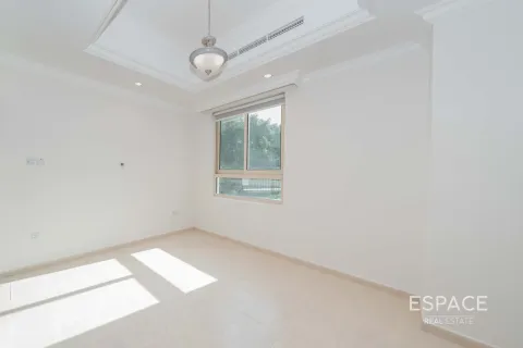 Villa à Jumeirah Islands, Dubai, 4 chambres, 481 m², № 122971 - photo 9