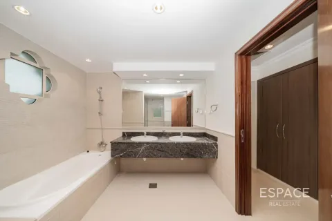 Villa à Jumeirah Islands, Dubai, 4 chambres, 481 m², № 122971 - photo 8