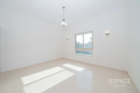 Villa à Jumeirah Islands, Dubai, 4 chambres, 481 m², № 122971 - photo 14