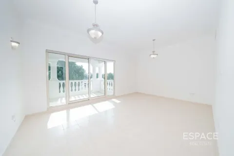 Villa à Jumeirah Islands, Dubai, 4 chambres, 481 m², № 122971 - photo 12