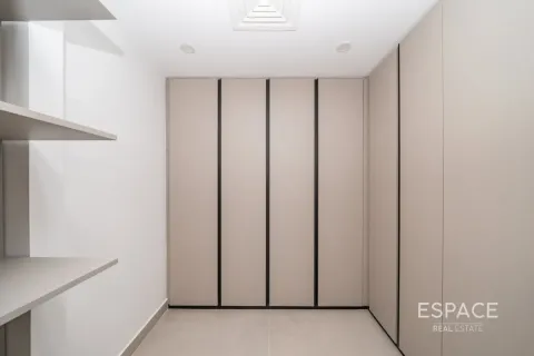 Apartment in Dubai Marina, Dubai 3 bedrooms, 266 sq.m. № 122968 - photo 12