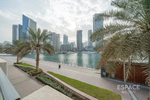 Apartment in Dubai Marina, Dubai 3 bedrooms, 266 sq.m. № 122968