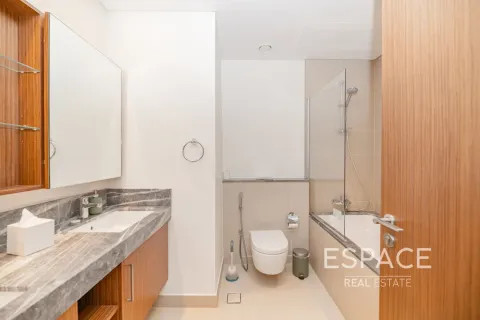 Apartment in Dubai Marina, Dubai 3 bedrooms, 162 sq.m. № 122969 - photo 16