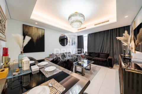 Apartamento en Paramount Tower Hotel & Residences, Business Bay, Dubai, 1 dormitorio, 70.14 m², № 127225 - foto 2