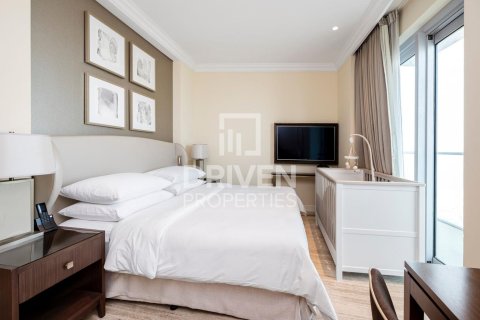 Apartment in The Address Residence Fountain Views, Downtown Dubai (Downtown Burj Dubai), Dubai 2 bedrooms, 134.24 sq.m. № 127228 - photo 11