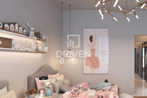 Adosado en Dubai Investment Park, Dubai, 4 dormitorios, 257.53 m², № 127226 - foto 5