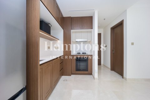 Apartment in Dubai Harbour, Dubai 1 bedroom, 67.91209300 sq.m. № 63894 - photo 1