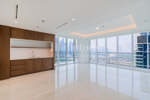 Apartment in Dubai Harbour, Dubai 3 bedrooms, 177.72343900 sq.m. № 63887 - photo 1