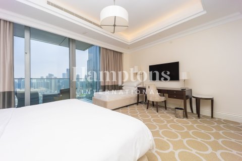 Hotel Apartment in Downtown Dubai (Downtown Burj Dubai), Dubai 2 bedrooms, 162.60997896 sq.m. № 63884 - photo 21