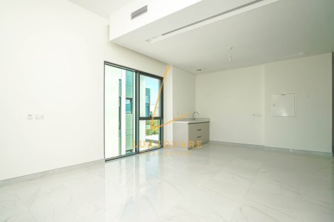 Villa in Al Furjan, Dubai 5 bedrooms, 570 sq.m. № 94453 - photo 19